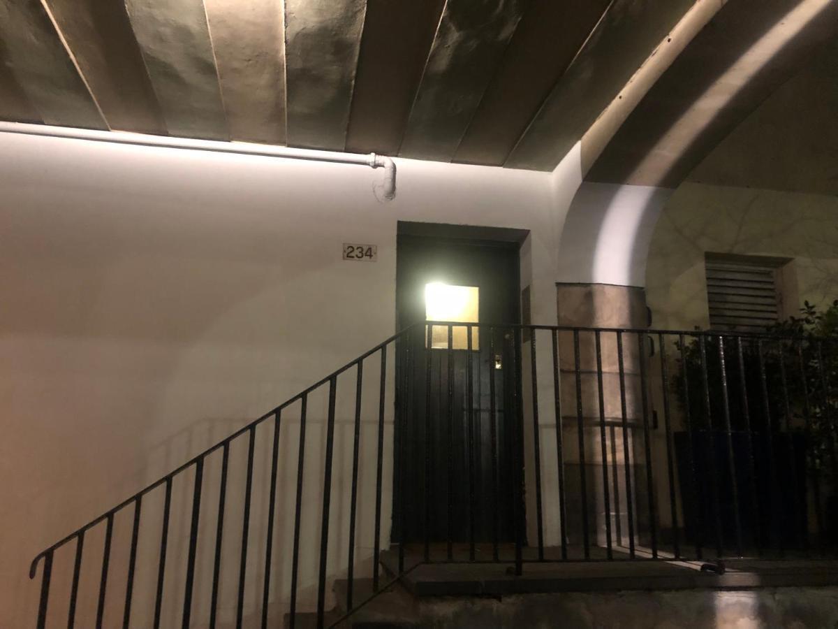 Royal Mile Famous Canongate Flat Edimburgo Exterior foto