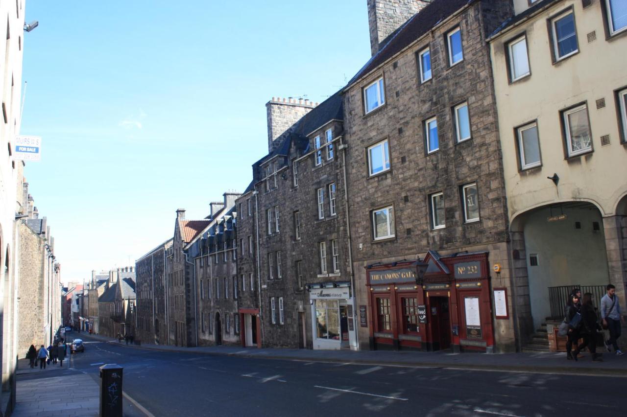 Royal Mile Famous Canongate Flat Edimburgo Exterior foto